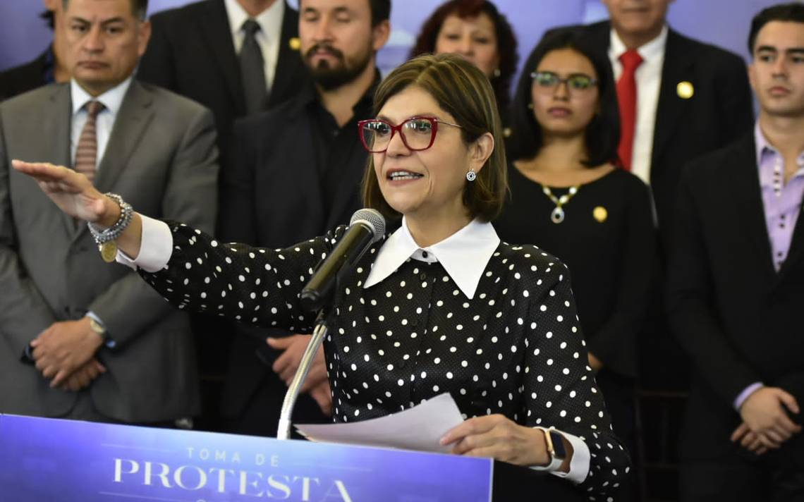 Claudia Susana Gómez Es La Nueva Rectora General De La UG - El Sol De ...