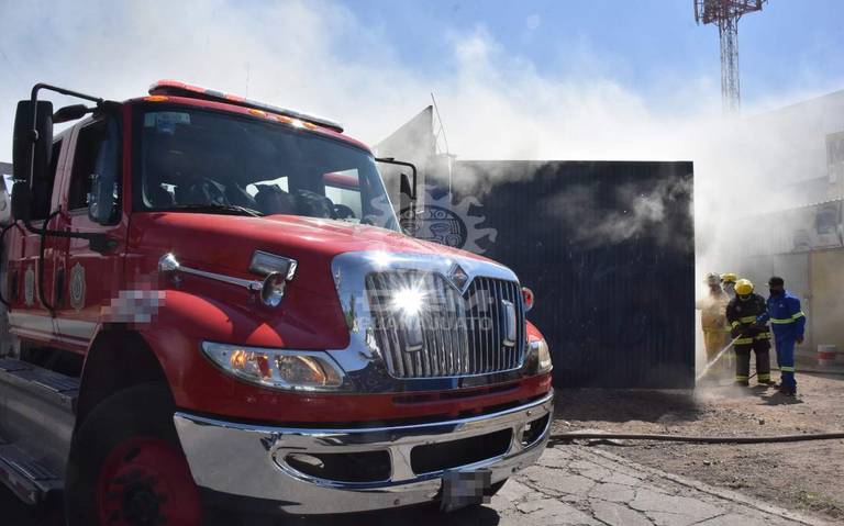 Se incendia bodega de madera en la San Miguelito - El Sol de Irapuato |  Noticias Locales, Policiacas, de México, Guanajuato y el Mundo